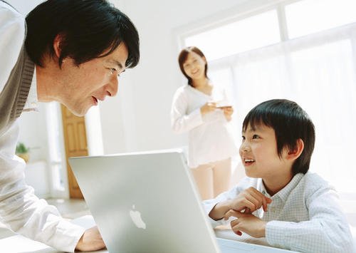 自闭症听觉综合训练仪与家庭康复训练的应用 自闭症听觉综合训练仪与家庭康复训练的应用